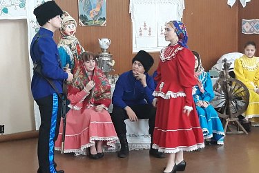 В поддержку театрального движения